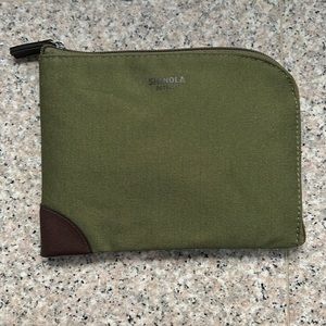 COPY - American Airlines Business “Shinola Detroit” canvas amenity…